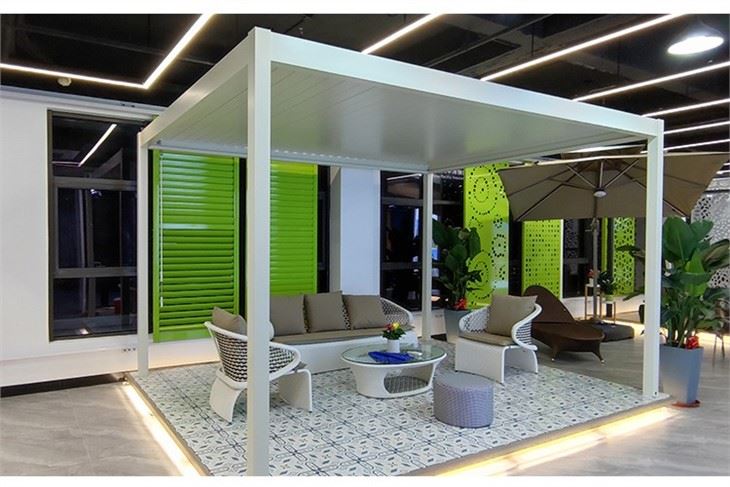 Outdoor Aluminum Remote Control Pergola